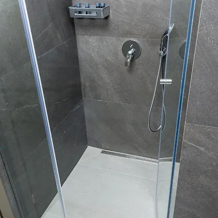 Villa Rusovo Village *