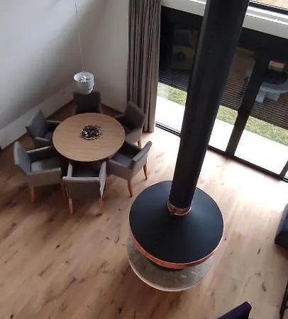 Villa Rusovo Village *