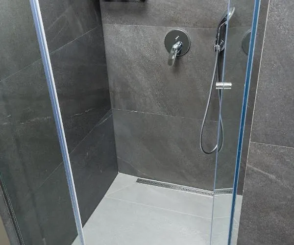 别墅 Rusovo Village *